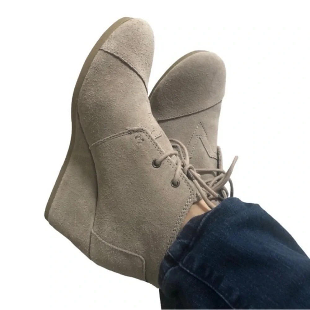 Toms‎ Neutral Suede Leather Desert Wedge Booties